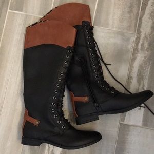 NWOT. Rocket Dog Women’s Boots